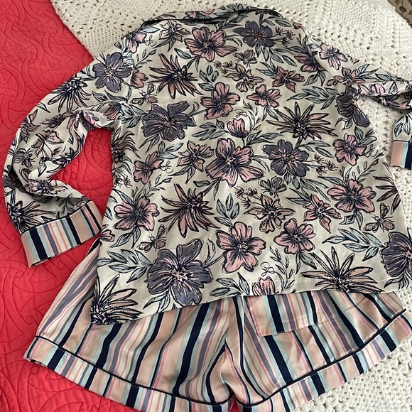 Sam Edelman PJ Set - Picture 8 of 11